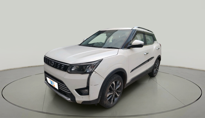 2019 Mahindra XUV300 W8 (O) 1.5 DIESEL AMT, Diesel, Automatic, 89,438 km, exterior