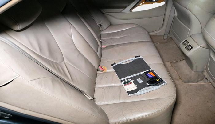 2010 Toyota Camry W4 AT, Petrol, Automatic, 1,20,811 km, interior