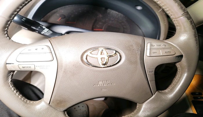 2010 Toyota Camry W4 AT, Petrol, Automatic, 1,20,811 km, interior