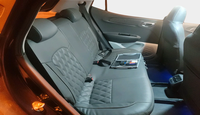 2022 Hyundai GRAND I10 NIOS ASTA 1.2 KAPPA VTVT, Petrol, Manual, 30,180 km, interior