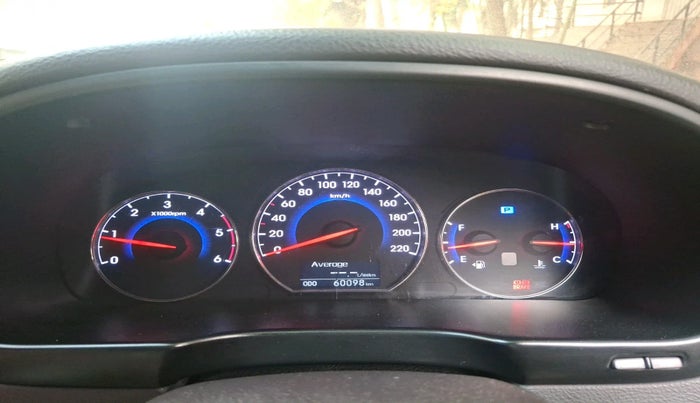 2013 Hyundai Santa Fe 4 WD AT, Diesel, Automatic, 60,098 km, interior