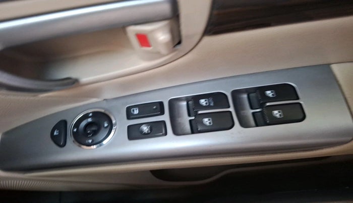 2013 Hyundai Santa Fe 4 WD AT, Diesel, Automatic, 60,098 km, interior