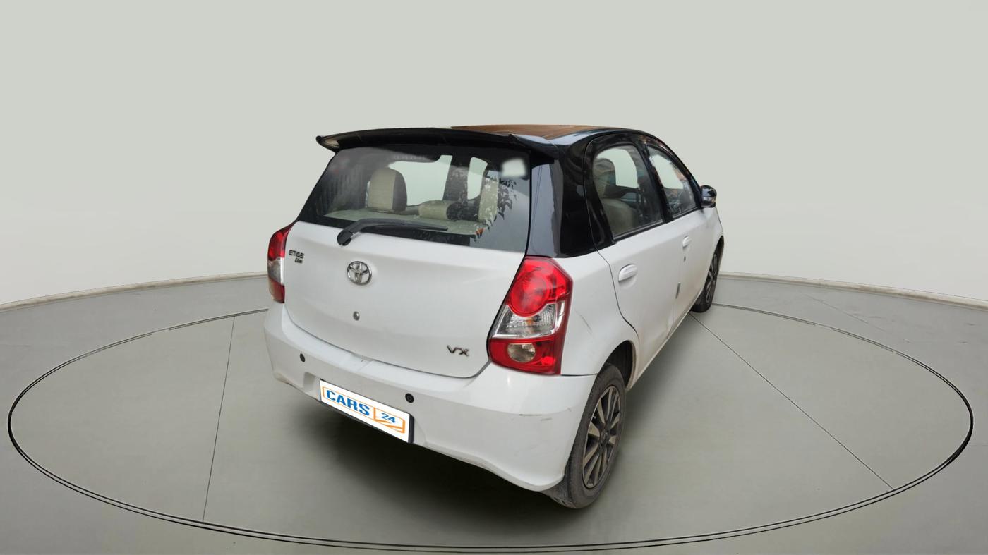 2019 Toyota Etios Liva VX DUAL TONE, Petrol, Manual, 50,434 km, exterior