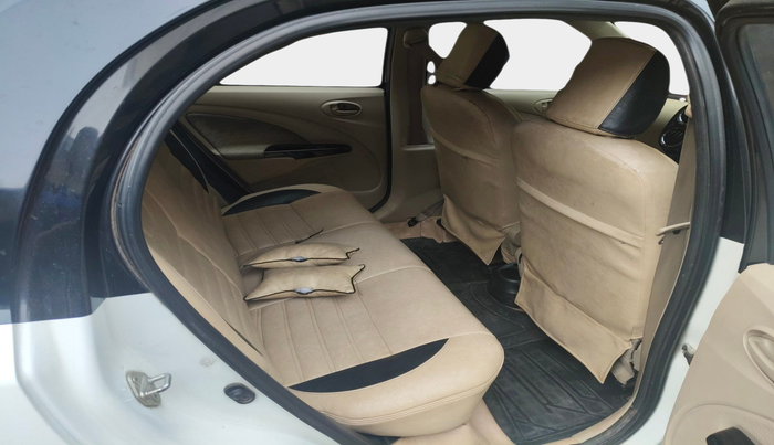 2019 Toyota Etios Liva VX DUAL TONE, Petrol, Manual, 50,434 km, interior