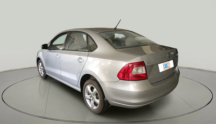 2013 Skoda Rapid AMBITION 1.6 MPI MT, Petrol, Manual, 57,471 km, exterior