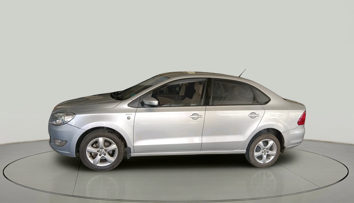 2013 Skoda Rapid AMBITION 1.6 MPI MT, Petrol, Manual, 57,471 km, exterior