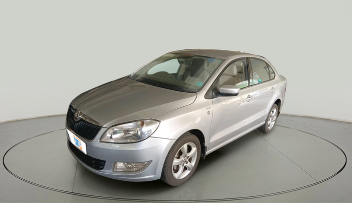2013 Skoda Rapid AMBITION 1.6 MPI MT, Petrol, Manual, 57,471 km, exterior