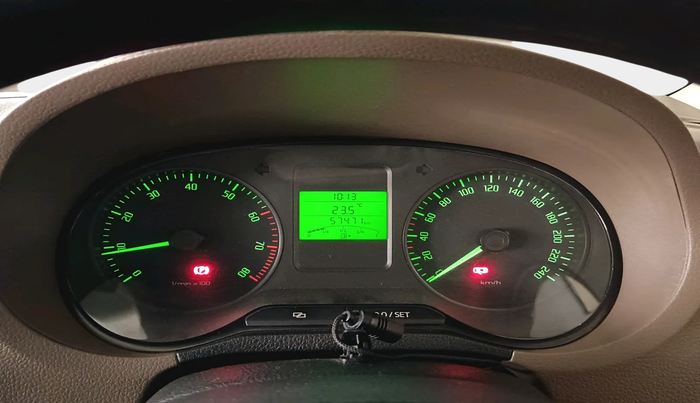 2013 Skoda Rapid AMBITION 1.6 MPI MT, Petrol, Manual, 57,471 km, interior