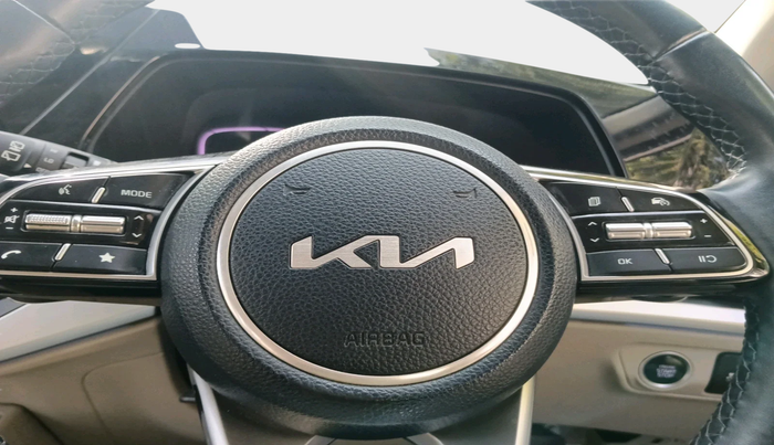 2022 KIA CARENS LUXURY PLUS 1.5 DIESEL AT 6 STR, Diesel, Automatic, 67,864 km, interior