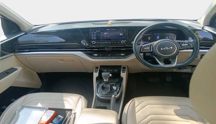 2022 KIA CARENS LUXURY PLUS 1.5 DIESEL AT 6 STR, Diesel, Automatic, 67,864 km, interior