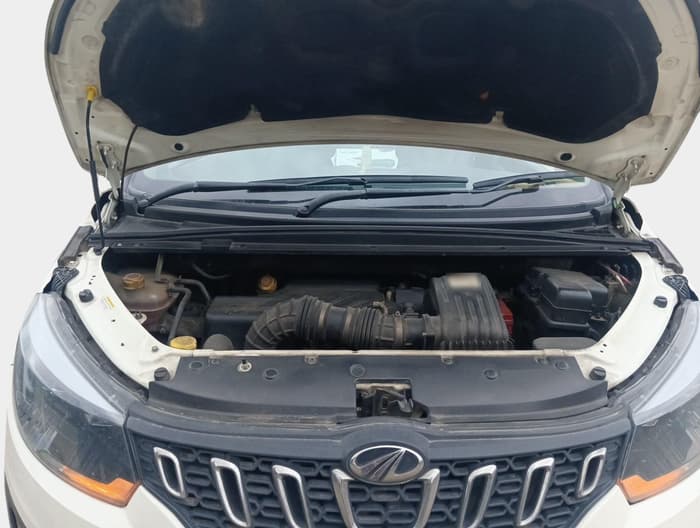 2020 Mahindra MARAZZO M8 8 STR, Diesel, Manual, 90,000 km, exterior