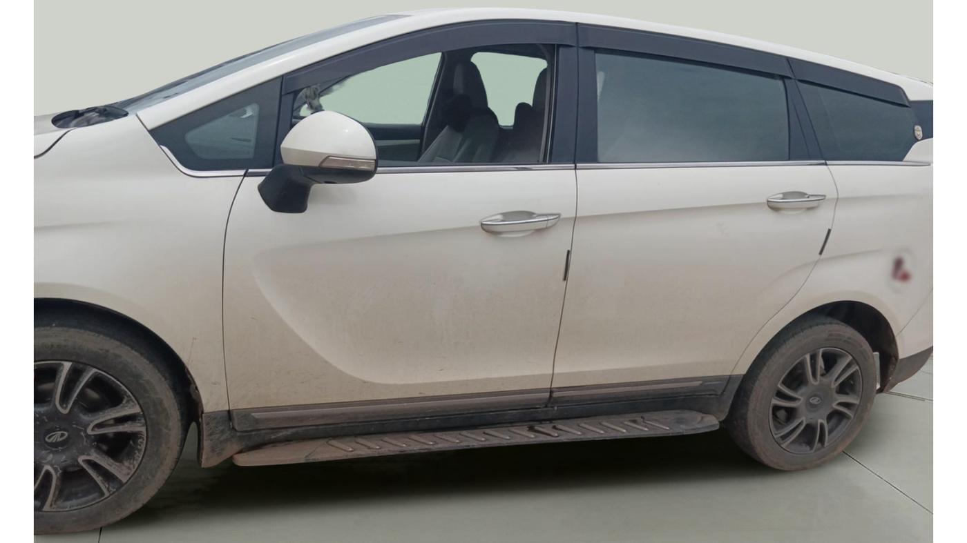 2020 Mahindra MARAZZO M8 8 STR, Diesel, Manual, 90,000 km, exterior