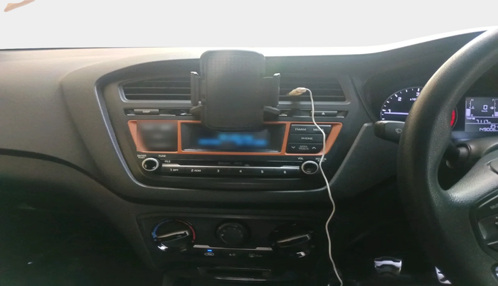 2015 Hyundai i20 Active 1.4 S, Diesel, Manual, 1,49,006 km, interior