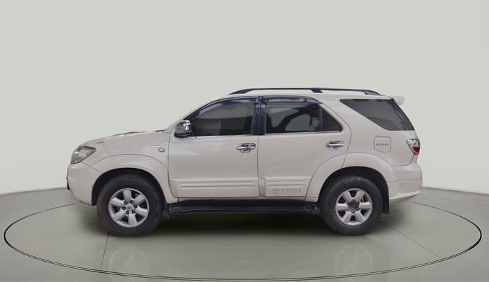 2010 Toyota Fortuner 3.0 4X4 MT, Diesel, Manual, 1,44,584 km, exterior