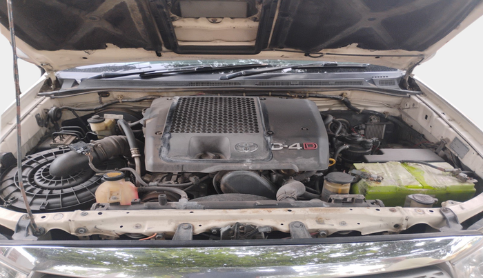 2010 Toyota Fortuner 3.0 4X4 MT, Diesel, Manual, 1,44,584 km, exterior