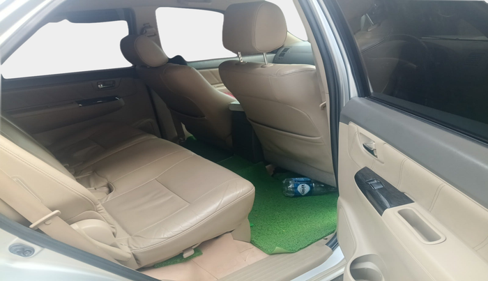 2012 Toyota Fortuner 3.0 4X2 MT, Diesel, Manual, 1,57,248 km, interior