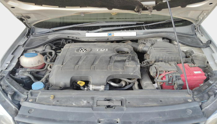 2015 Volkswagen Vento HIGHLINE 1.5 AT, Diesel, Automatic, 2,19,880 km, exterior