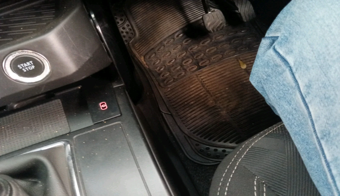 2023 Renault Kiger RXT (O) AMT, Petrol, Automatic, 23,984 km, interior