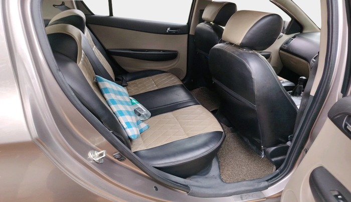 2013 Hyundai i20 MAGNA 1.2, Petrol, Manual, 66,982 km, interior