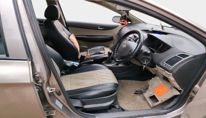 2013 Hyundai i20 MAGNA 1.2, Petrol, Manual, 66,982 km, interior