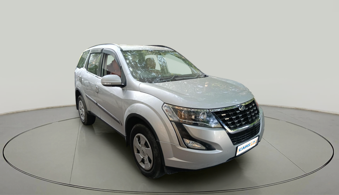 2018 Mahindra XUV500 W7, Diesel, Manual, 1,50,026 km, exterior