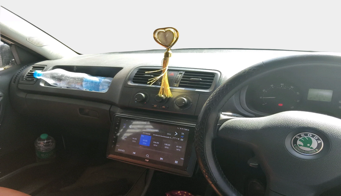 2011 Skoda Fabia ACTIVE PLUS 1.2 MPI, Petrol, Manual, 81,791 km, interior