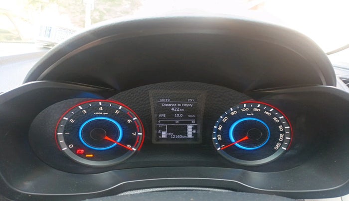 2022 Mahindra XUV300 W8 1.2 PETROL, Petrol, Manual, 12,160 km, interior