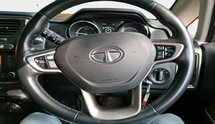 2017 Tata Hexa XTA 4X2 6 STR, Diesel, Automatic, 64,571 km, interior