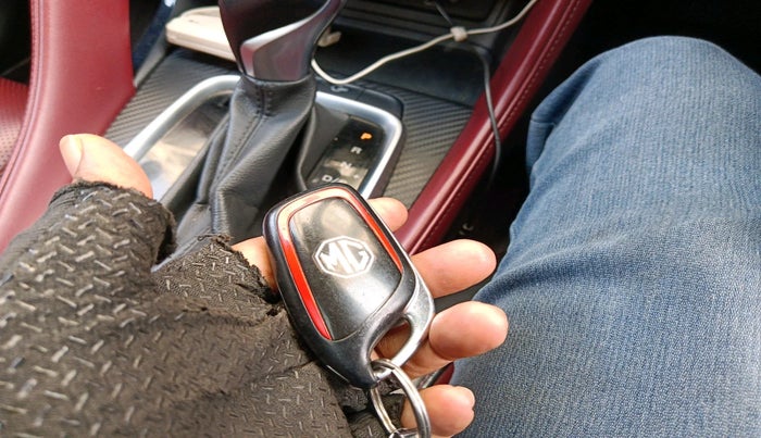 2022 MG ASTOR SAVVY 1.3 TURBO AT S RED, Petrol, Automatic, 43,877 km, interior