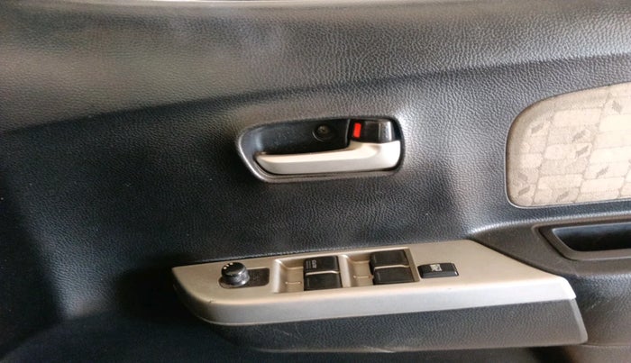 2013 Maruti Wagon R 1.0 VXI, Petrol, Manual, 44,680 km, interior