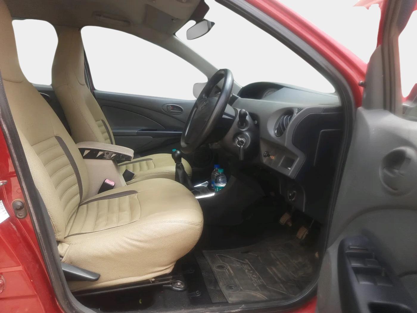 2012 Toyota Etios Liva G, Petrol, Manual, 84,237 km, interior