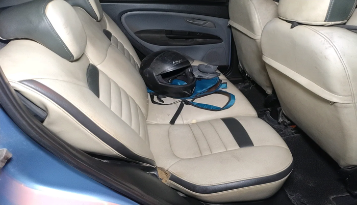 2010 Fiat Grand Punto EMOTION PACK 1.3 90 HP, Diesel, Manual, 1,17,540 km, interior