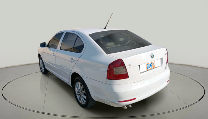 2010 Skoda Laura AMBIENTE 2.0 TDI CR MT, Diesel, Manual, 94,380 km, exterior