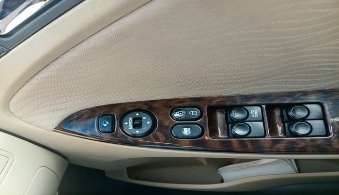 2012 Hyundai Verna FLUIDIC 1.6 VTVT SX, Petrol, Manual, 55,642 km, interior