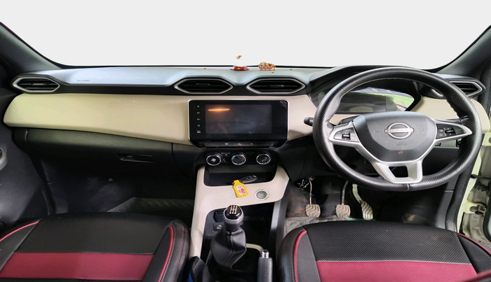 2023 Nissan MAGNITE XV MT, Petrol, Manual, 5,558 km, interior