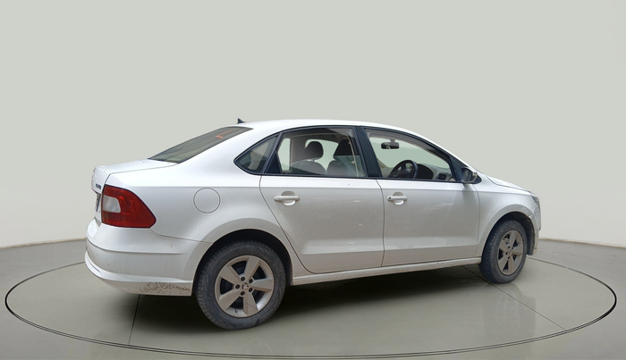 2016 Skoda Rapid AMBITION 1.6 MPI MT, Petrol, Manual, 62,000 km, exterior