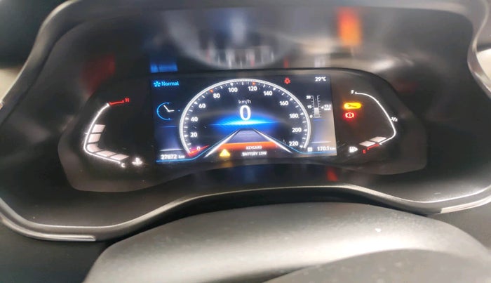 2021 Renault Kiger RXZ MT, Petrol, Manual, 27,872 km, interior