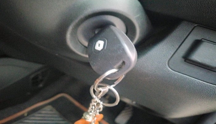 2019 Renault Kwid CLIMBER 1.0 AMT (O), Petrol, Automatic, 27,986 km, interior