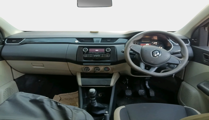 2020 Renault TRIBER RXL MT, Petrol, Manual, 73,450 km, interior