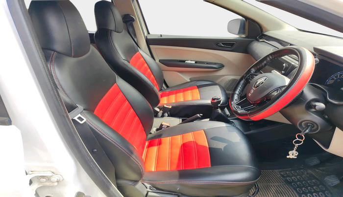 2023 Renault TRIBER RXT, Petrol, Manual, 46,996 km, interior