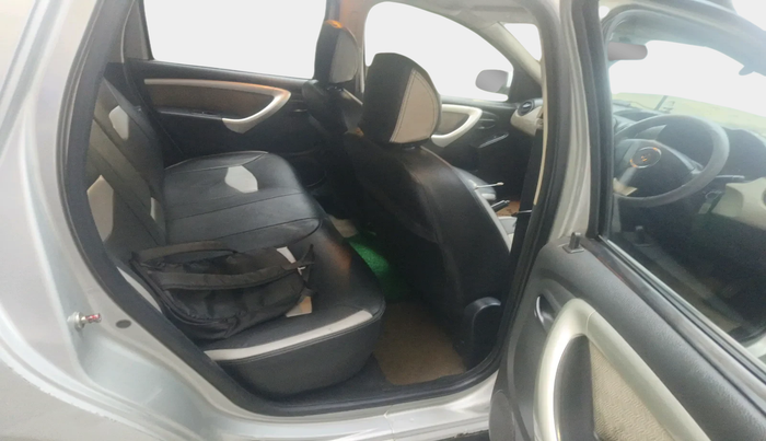 2014 Renault Duster 85 PS RXL DIESEL, Diesel, Manual, 1,35,980 km, interior