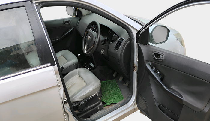 2015 Tata Bolt XMS REVOTRON, Petrol, Manual, 93,246 km, interior