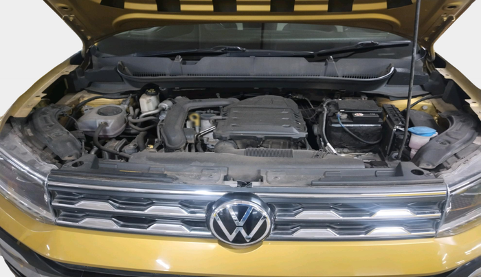 2022 Volkswagen TAIGUN TOPLINE 1.0 TSI MT, Petrol, Manual, 27,745 km, exterior