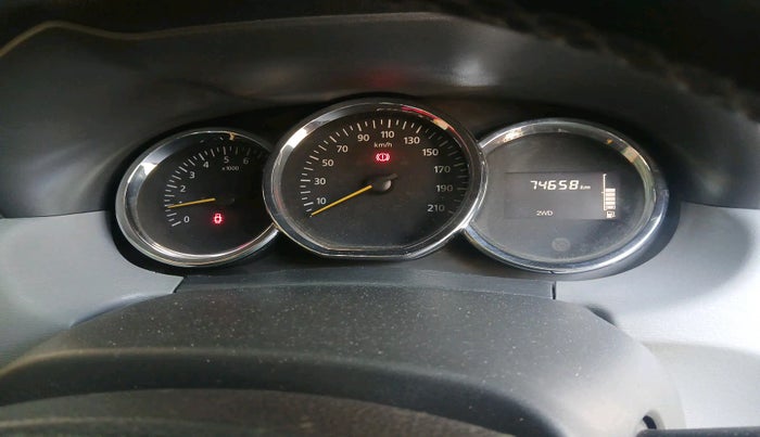 2014 Renault Duster 110 PS RXZ 4X4 MT DIESEL, Diesel, Manual, 74,658 km, interior