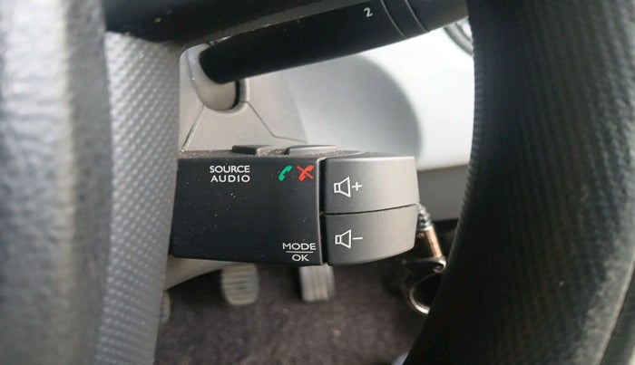 2014 Renault Duster 110 PS RXZ 4X4 MT DIESEL, Diesel, Manual, 74,658 km, interior