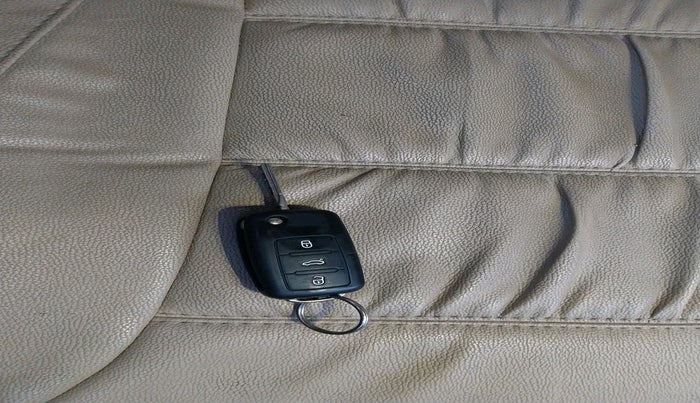 2011 Volkswagen Vento HIGHLINE PETROL AT, Petrol, Automatic, 1,04,743 km, interior