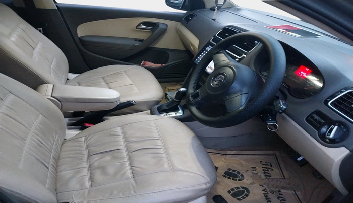 2011 Volkswagen Vento HIGHLINE PETROL AT, Petrol, Automatic, 1,04,743 km, interior