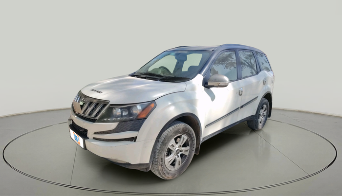 2013 Mahindra XUV500 W8, Diesel, Manual, 1,81,984 km, exterior