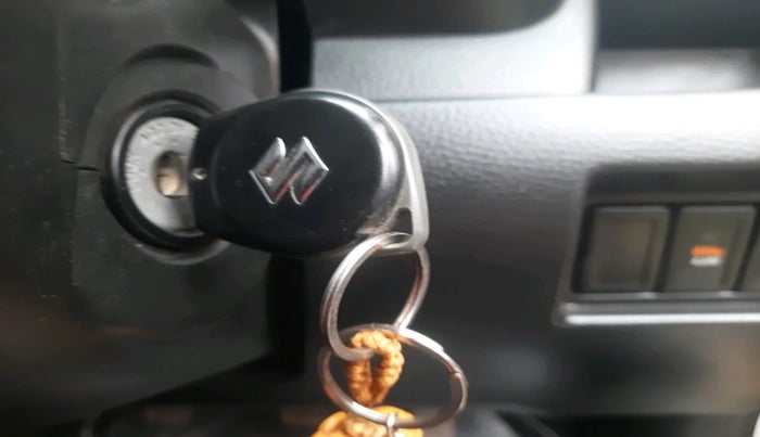 2014 Maruti Swift VXI, Petrol, Manual, 42,433 km, interior