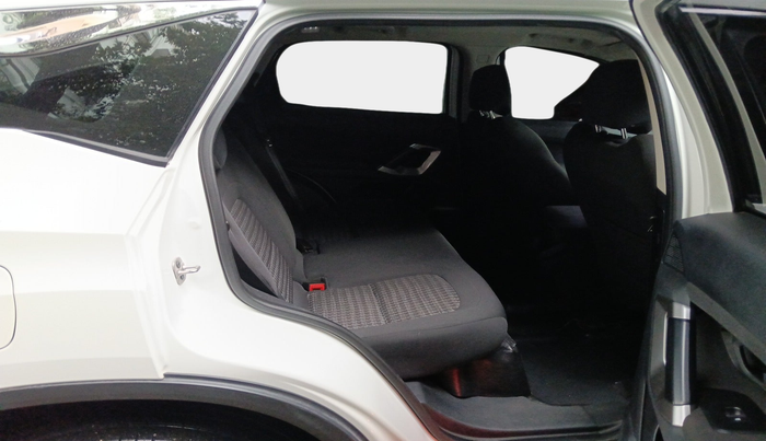 2023 Tata Harrier XM SUNROOF 2.0L KRYOTEC, Diesel, Manual, 28,162 km, interior